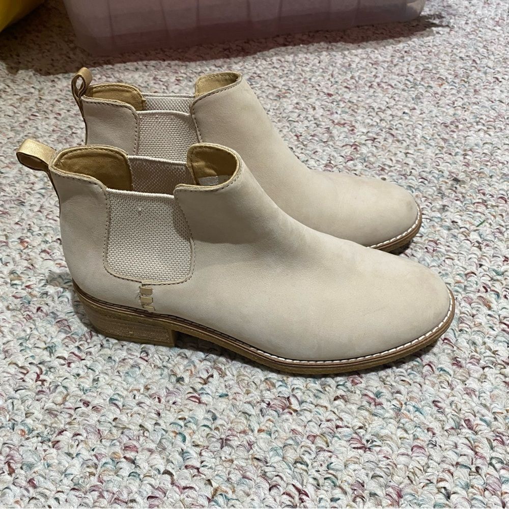 Sperry Women’s Beige Suede Chelsea Ankle Boots | Low Heel Classic Modern Style